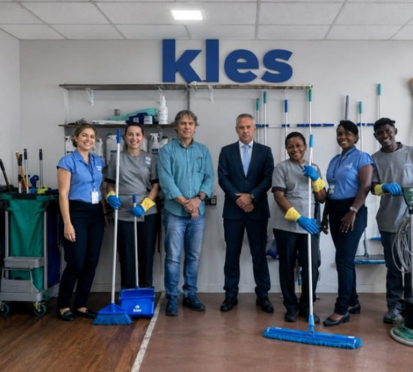  Kles abre Oportunidades para Jovem Aprendiz, Porteiro, Vigilante, Auxiliar de Serviços Gerais, Supervisor(a) de Limpeza e Analista Operacional. Há vagas exclusivas para PCD.